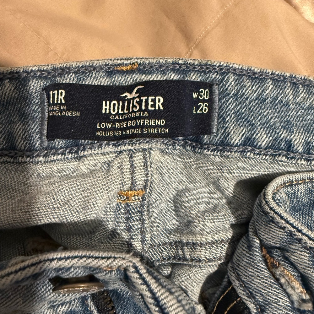 Hollister women’s boyfriend Jeans - Light Blue